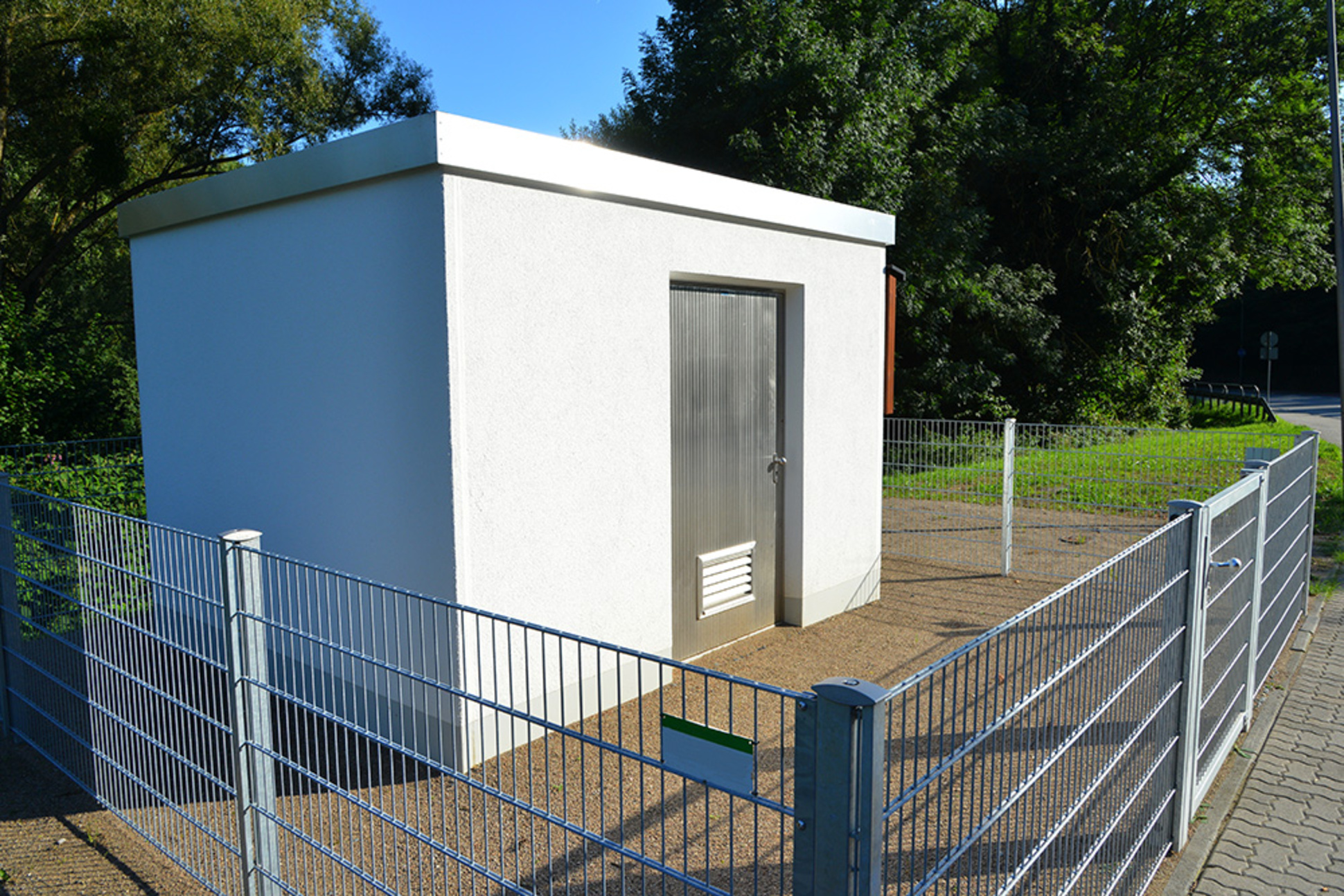 Trafo&shy;stationen bei Hummelektro in Römhild OT Gleichamberg